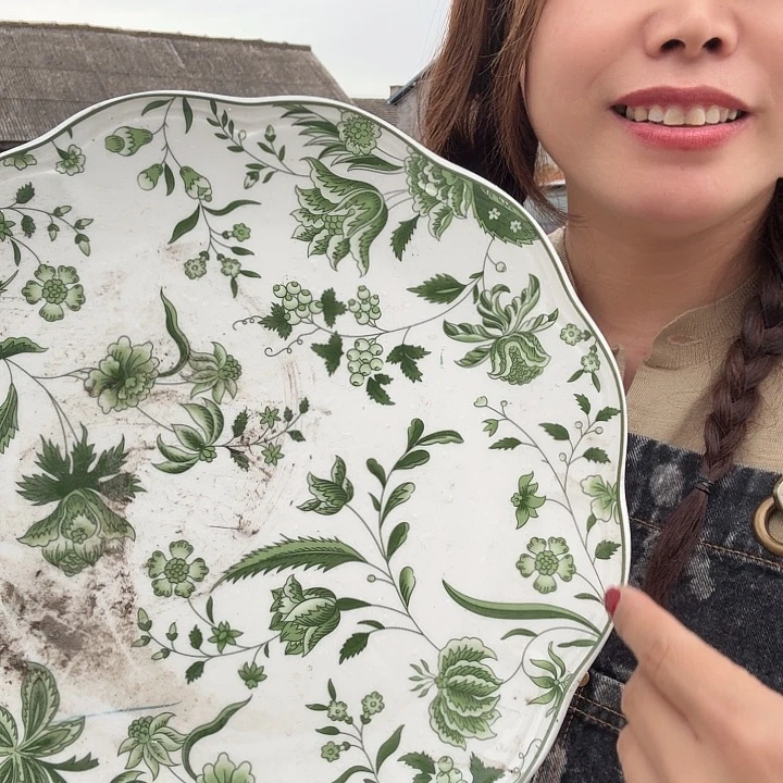 象牙白瓷绿色青花牛排盘微瑕