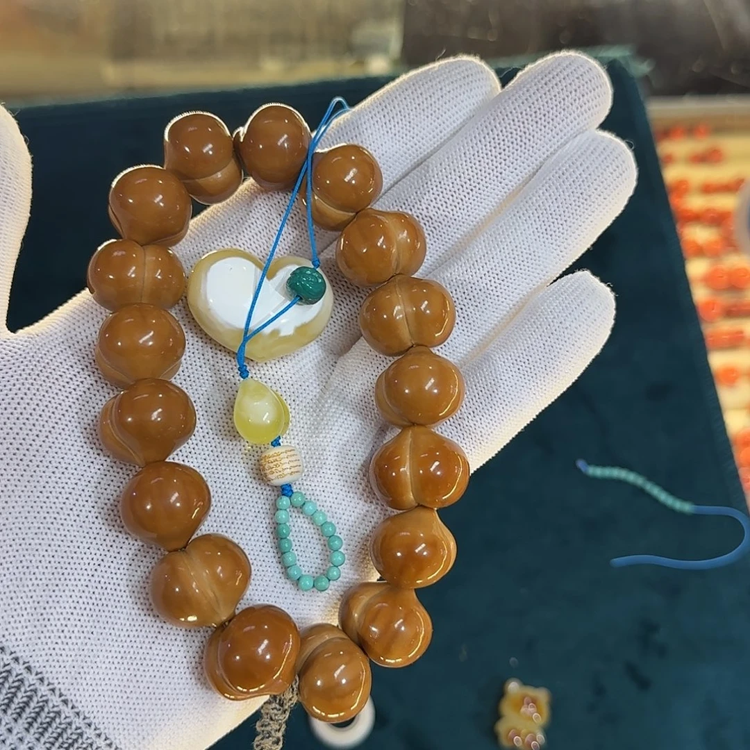 皮***记猴头核桃吊坠配饰 小蕾