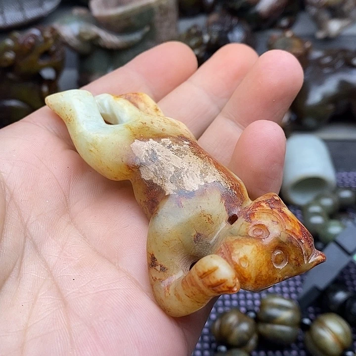 未镶嵌蛇纹石玉颈饰