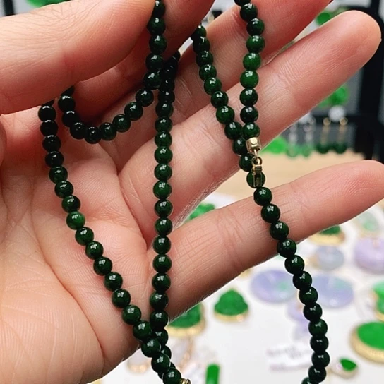 翡翠颈饰18K金镶嵌挂件