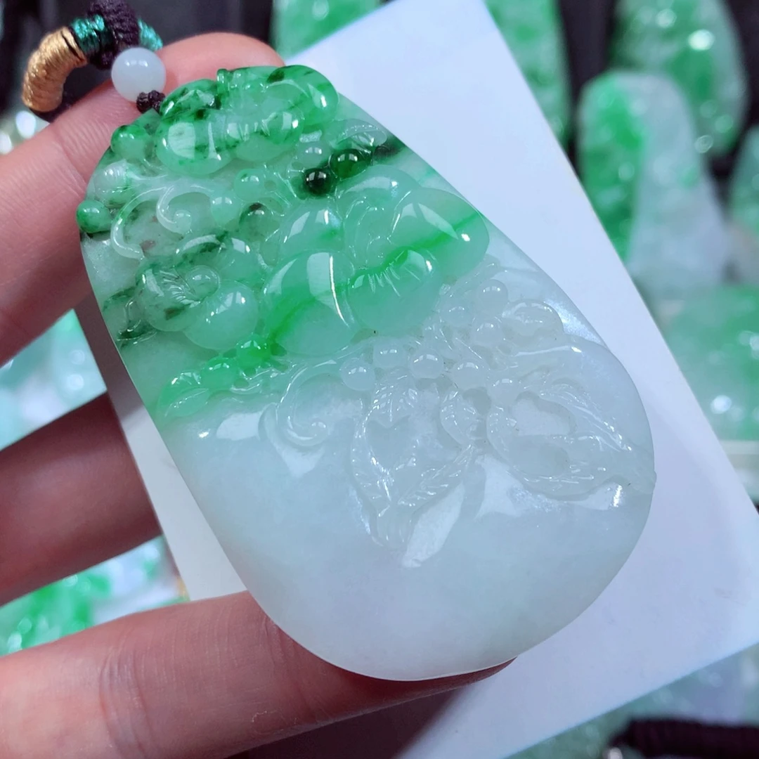 翡翠颈饰未镶嵌缅甸翡翠