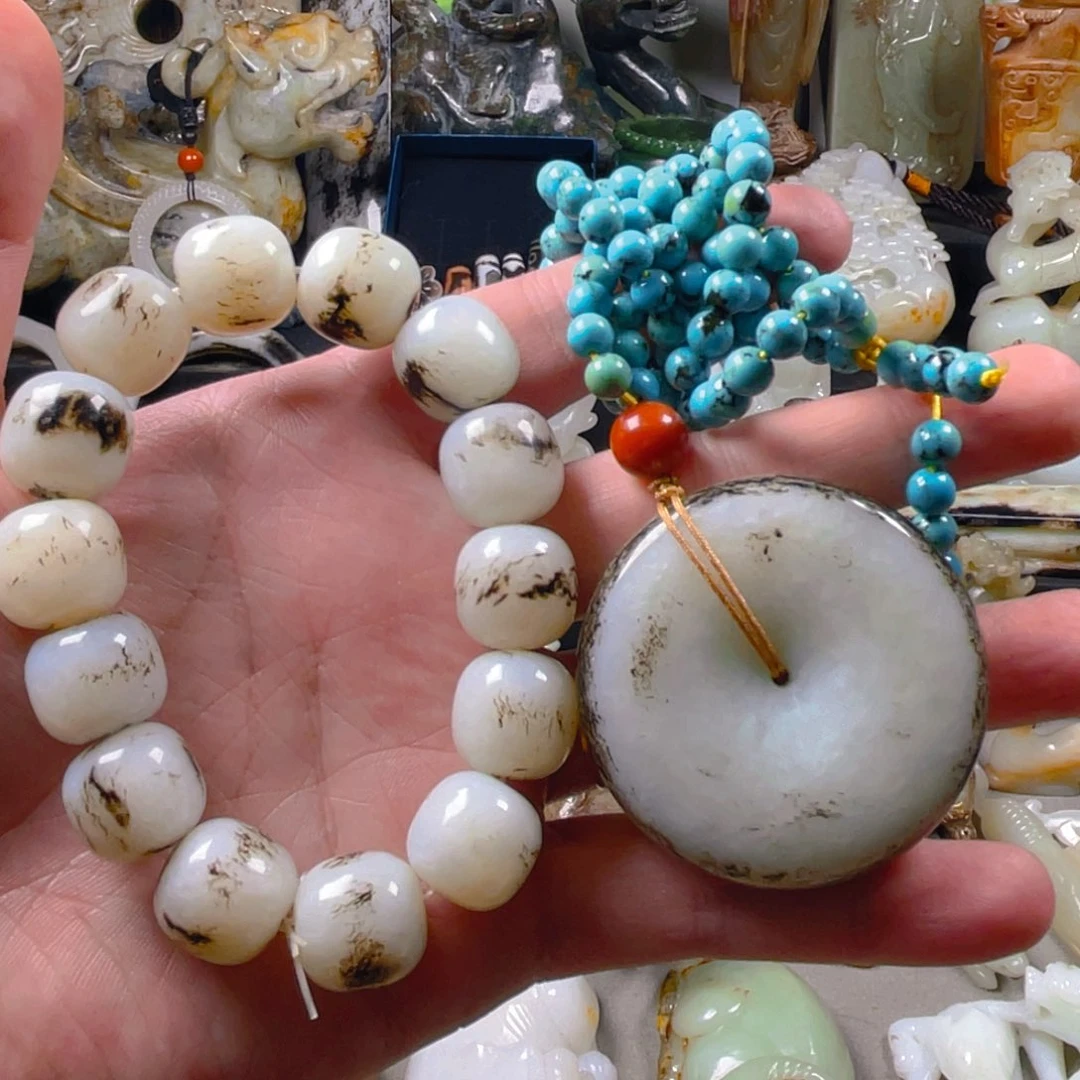 和田玉把件未镶嵌示**舌