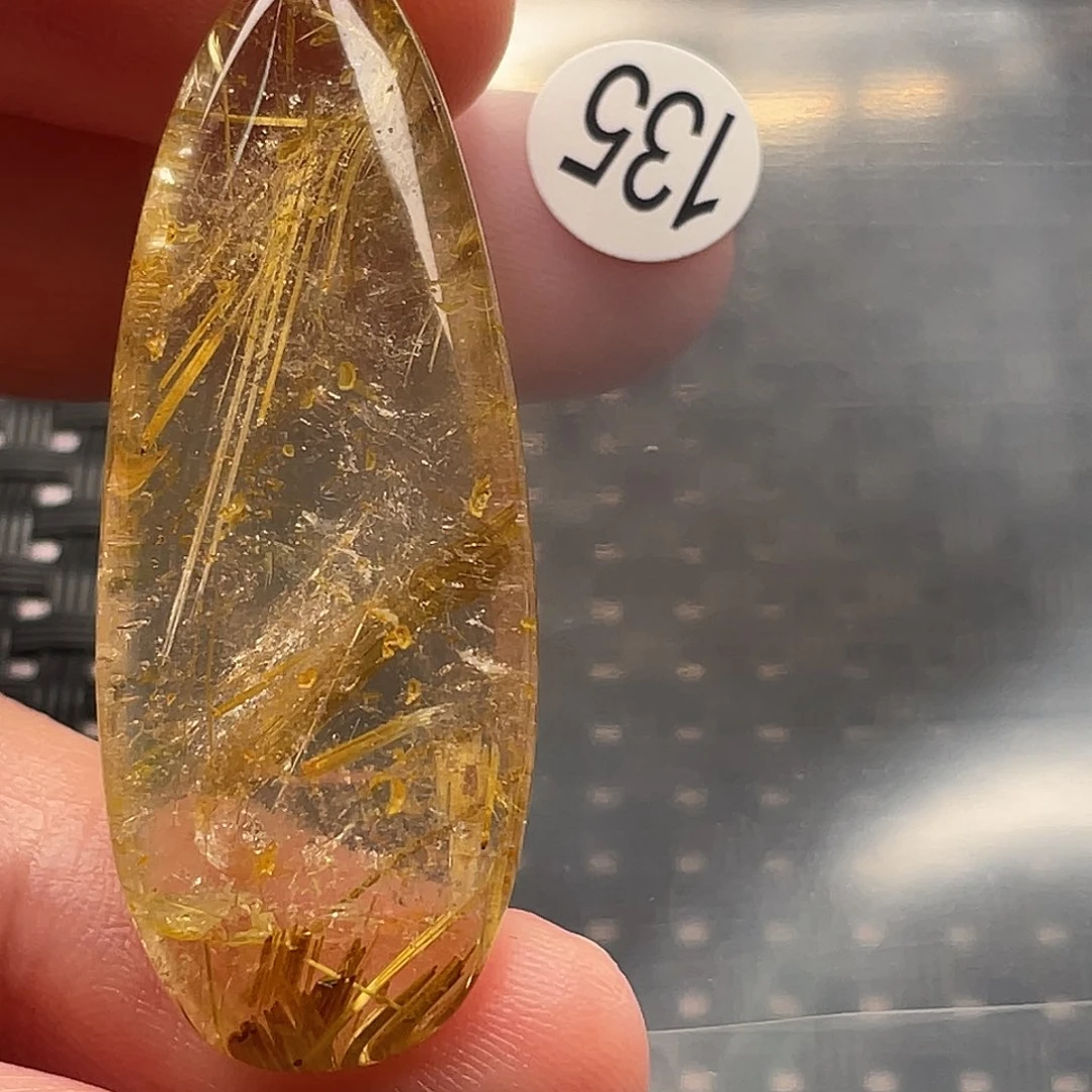 p***t未镶嵌颈饰水晶天然