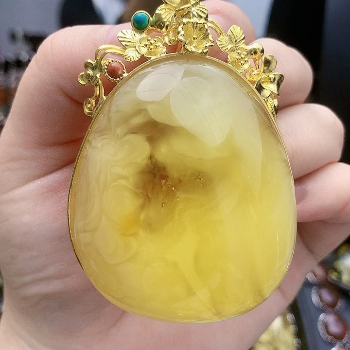 琥珀裸石银S925镶嵌万**意坠