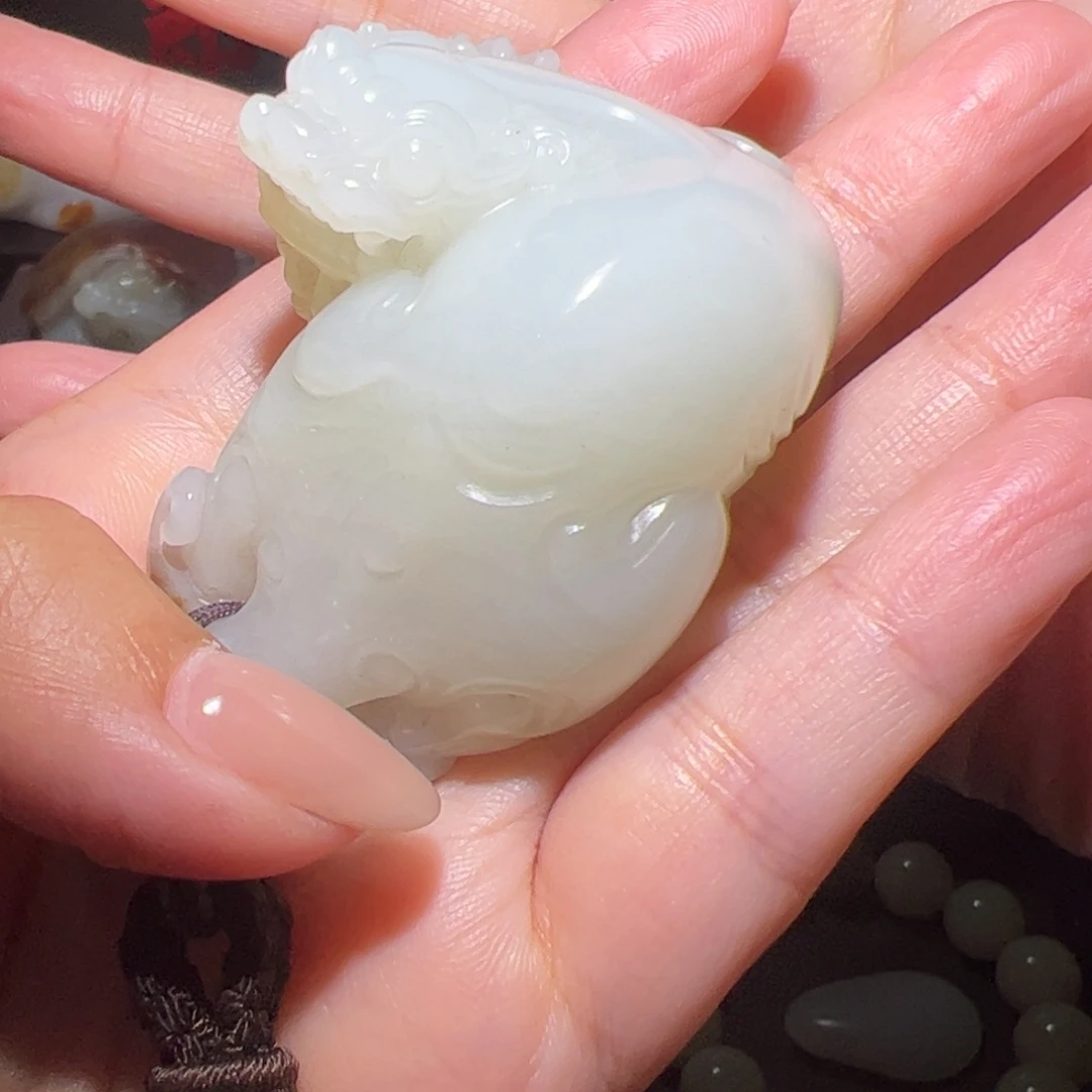 開***開和田玉未镶嵌颈饰