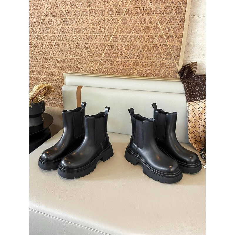 厚底时尚秋冬增高马丁靴女款2025新款英伦风短靴女款2025新款爆款