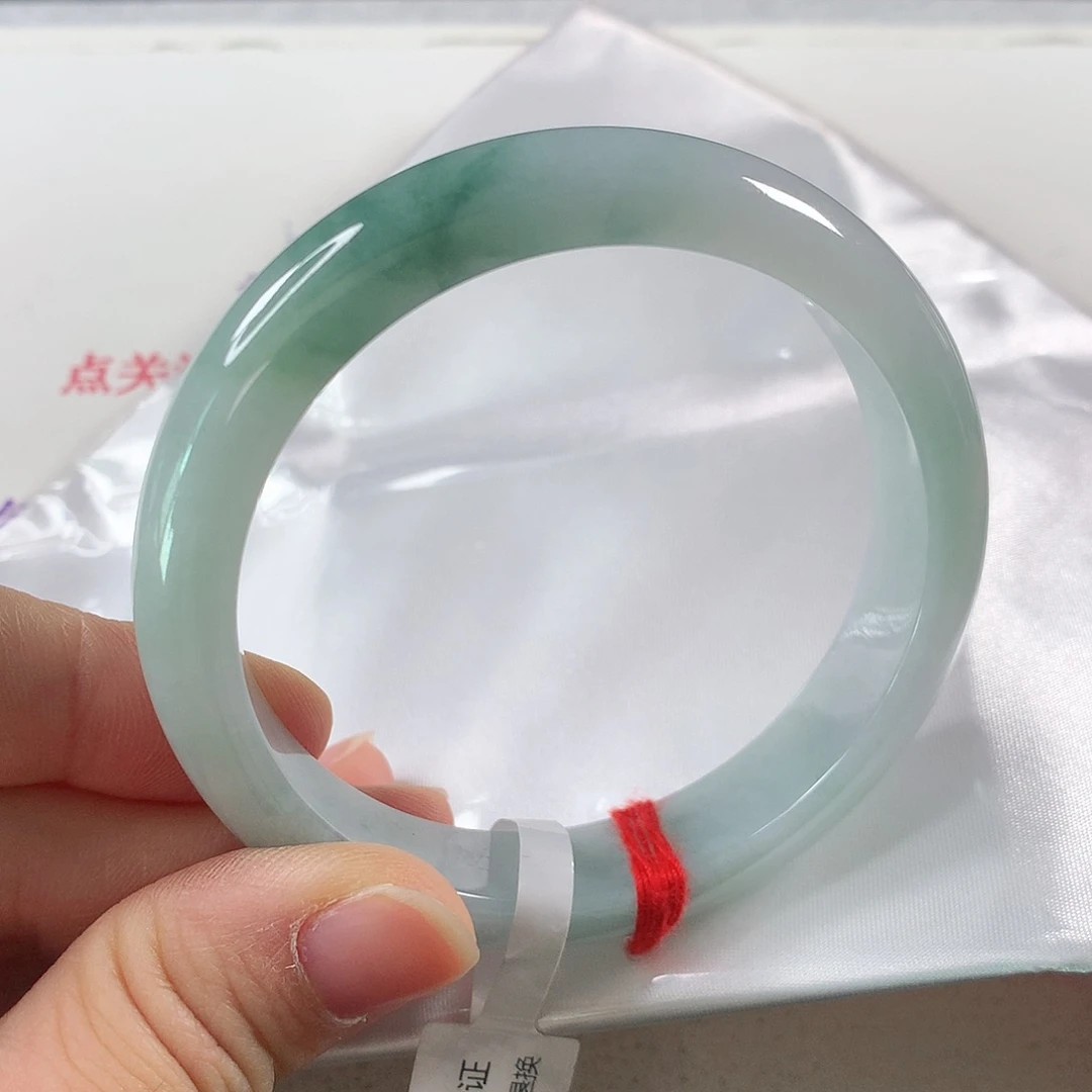 翡翠手镯未镶嵌①③②