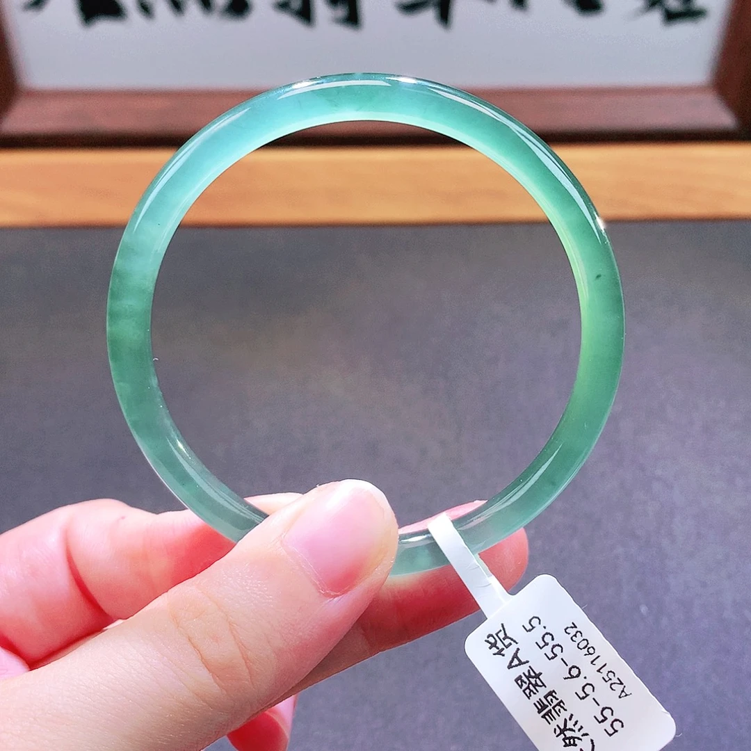 翡翠未镶嵌手镯天然翡翠
