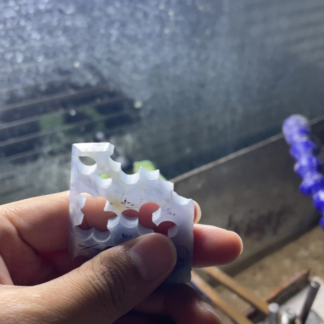 蹦***爪定制翡翠未镶嵌翡翠