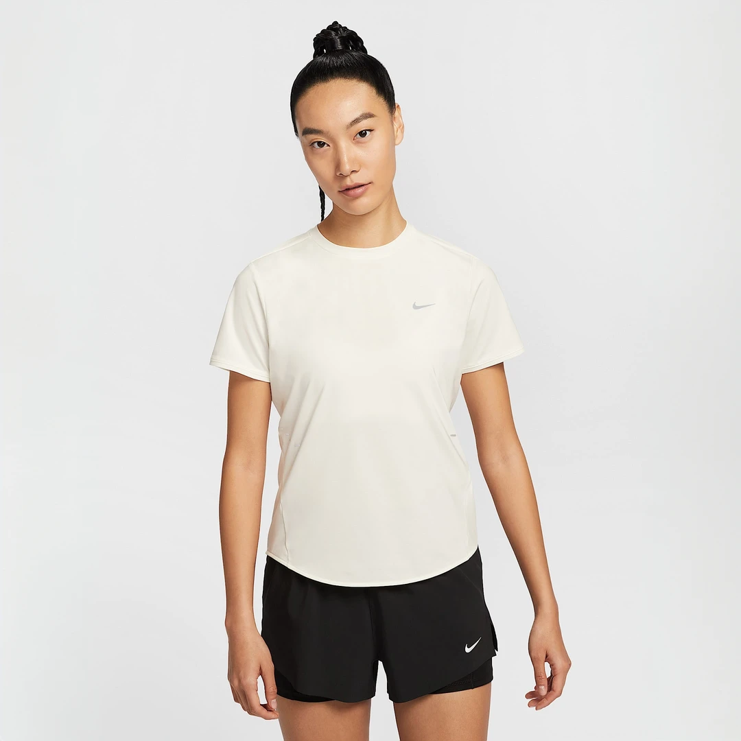 流光风Nike Swift Dri-FIT女子速干短袖跑步上衣HM9699-133