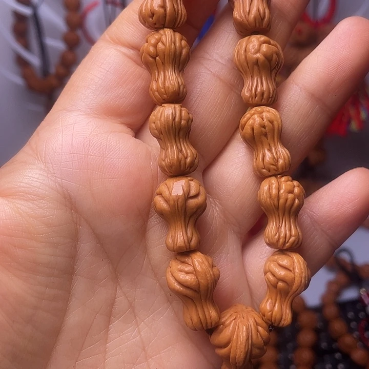 桃核吊坠龙纹桃枭