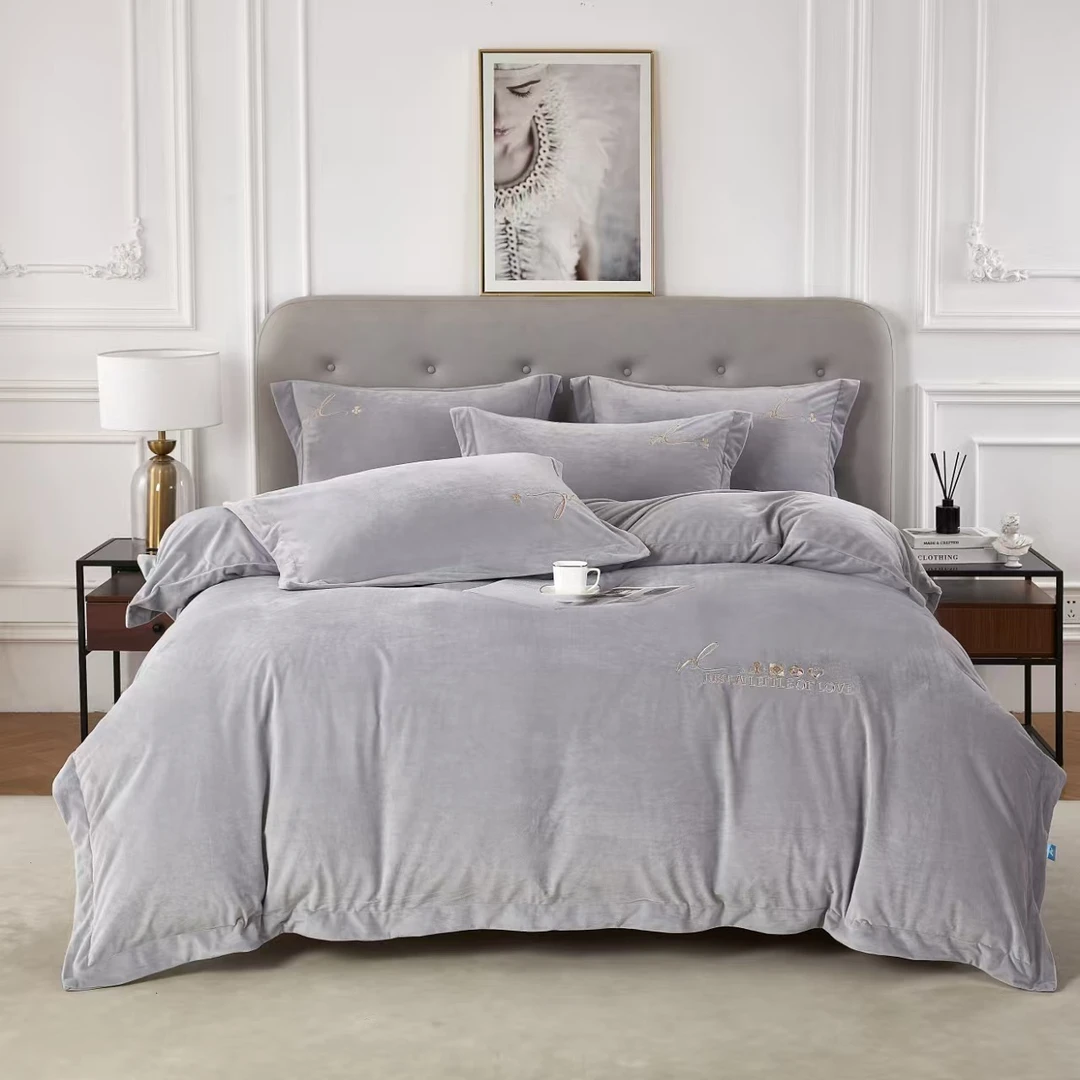 【婴儿绒四件套】宝宝绒手感细腻柔软与皮肤接触温和无刺激