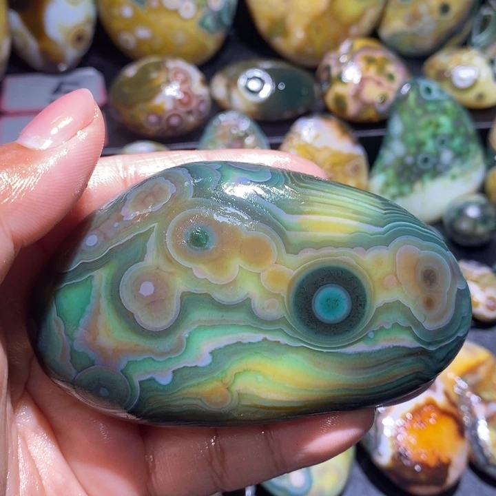 玛瑙/玉髓未镶嵌珠宝半成品30