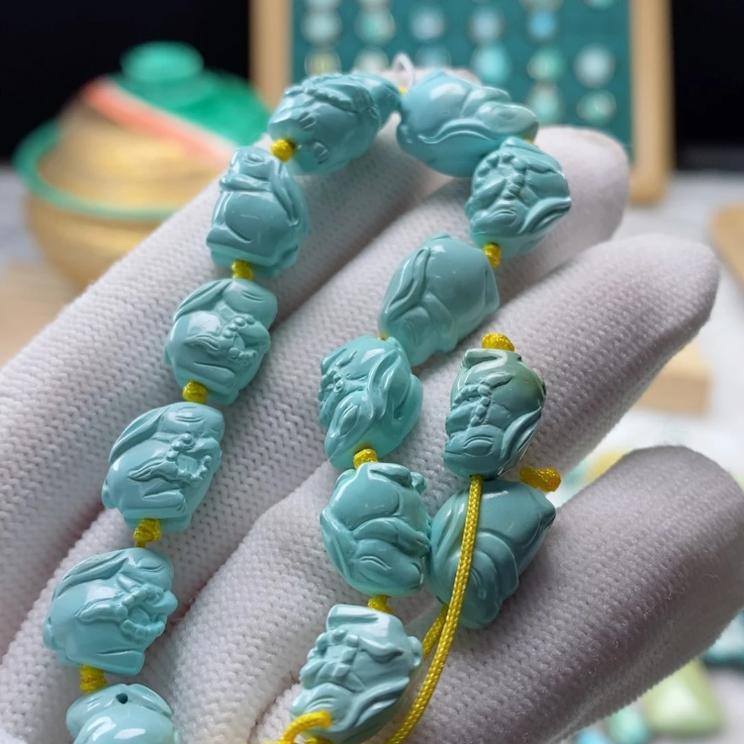 绿松石颈饰未镶嵌