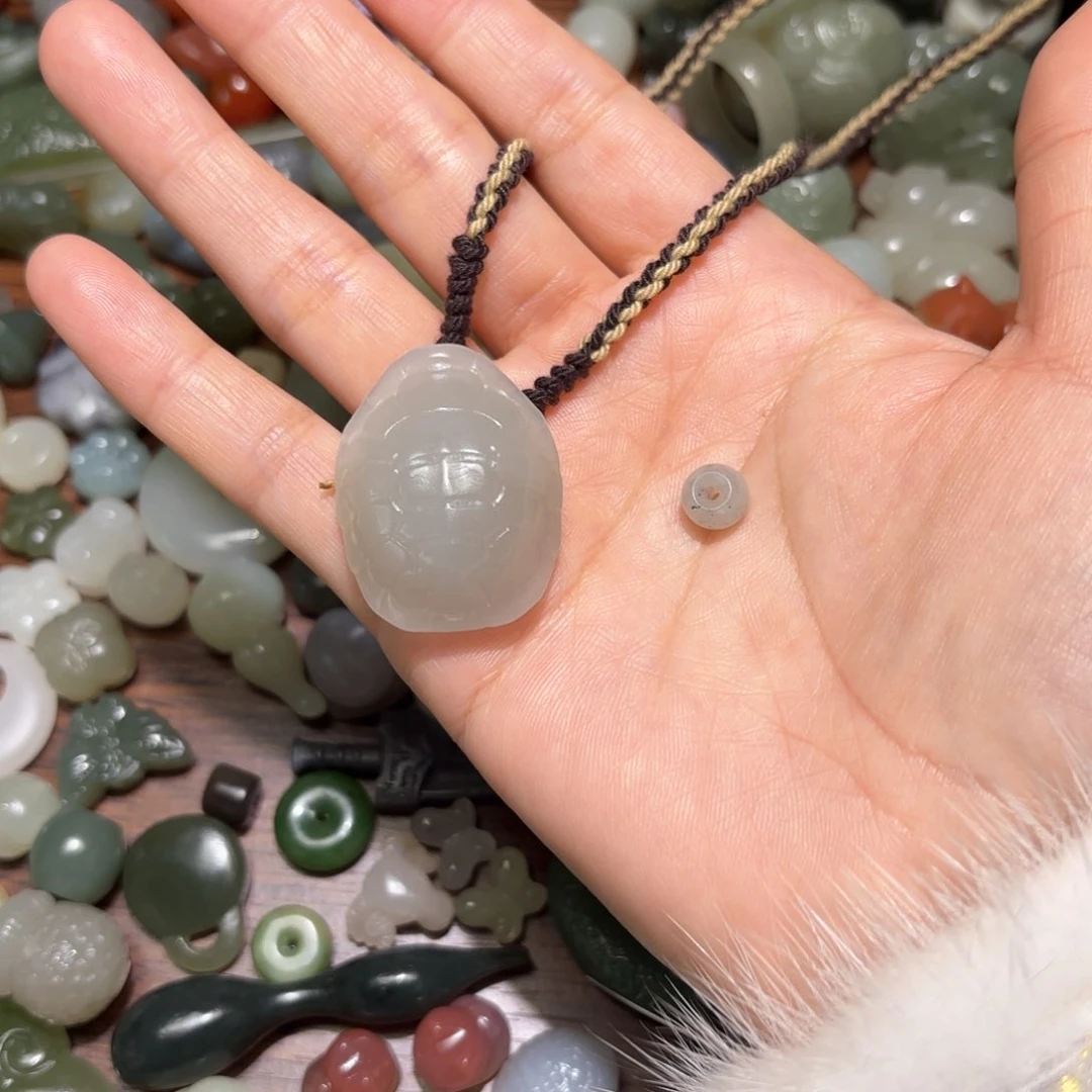 和田玉珠宝半成品未镶嵌媛***?