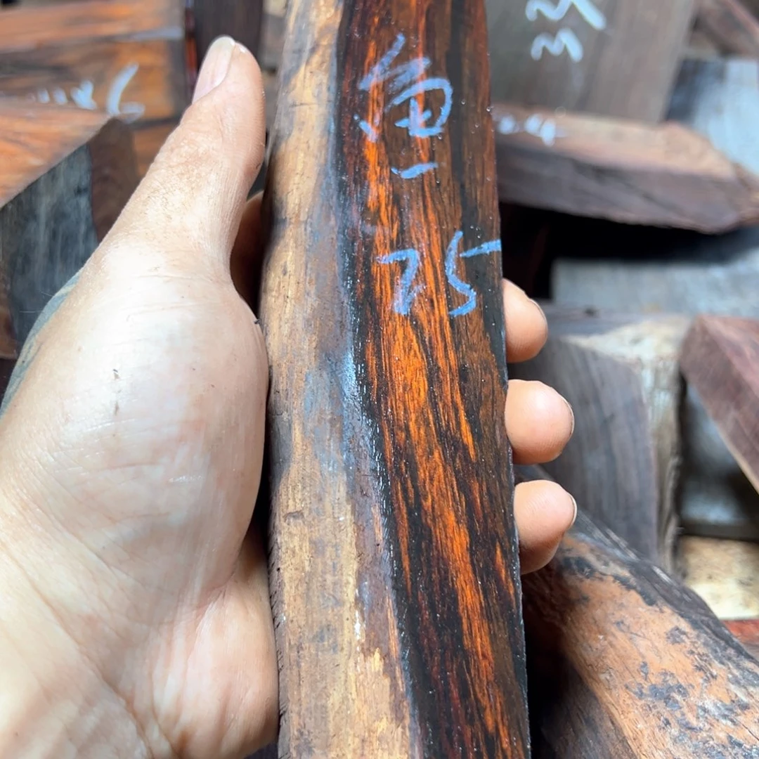 鱼***交趾黄檀（大红酸枝）