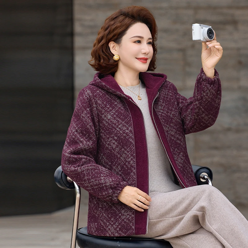 中老年女装冬装加绒加厚外套70岁妈妈冬季保暖水貂绒上衣老人衣服