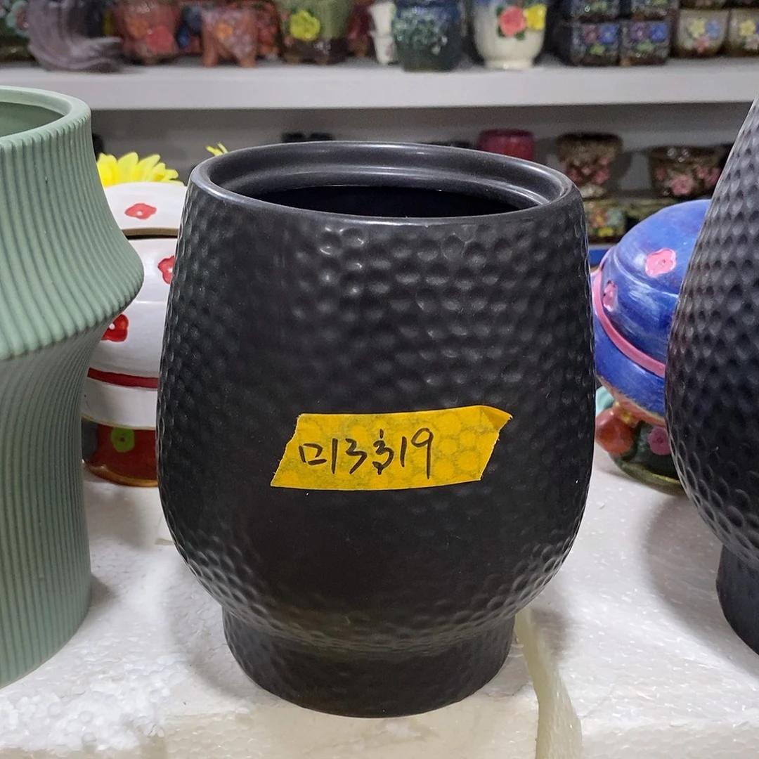 摆件陶盆有孔 瑕疵介意勿拍