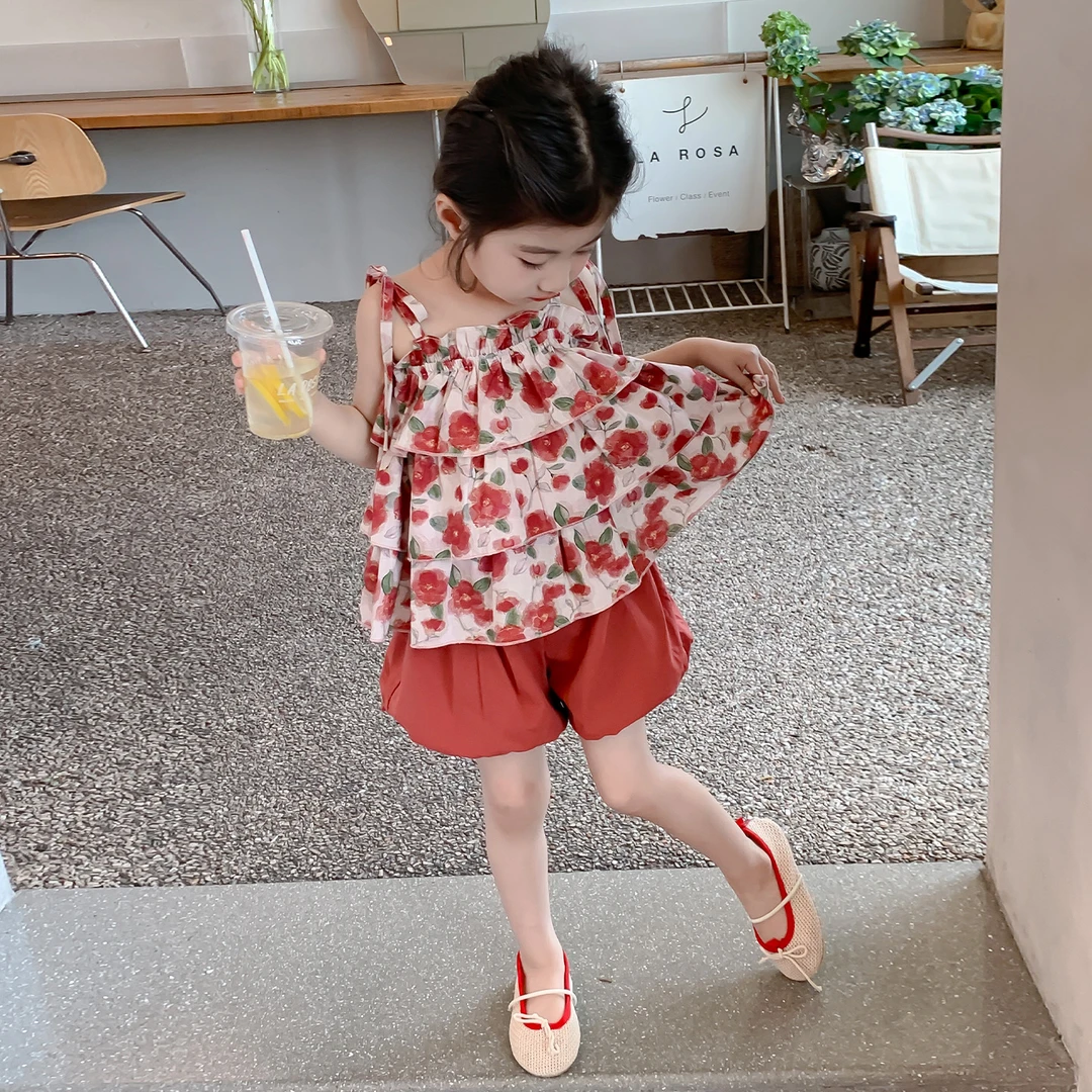 女童夏套装2025新款洋气宝宝夏季吊带两件套儿童夏装碎花时髦衣服
