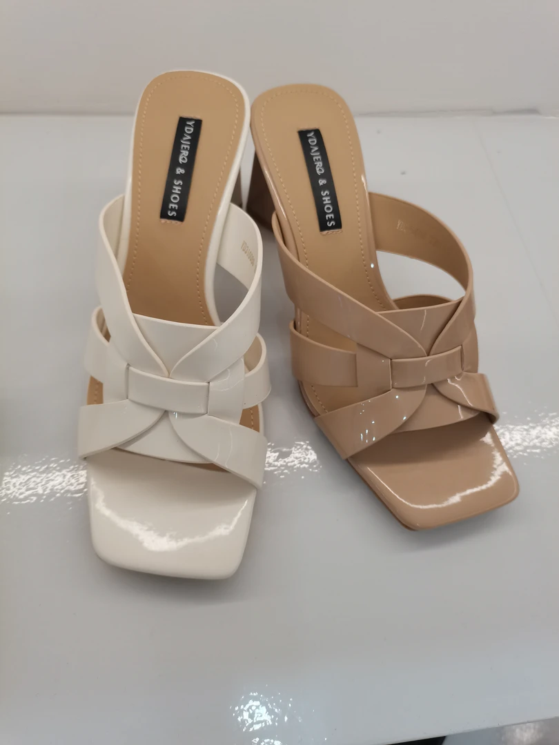 凉鞋拖鞋舒适柔软