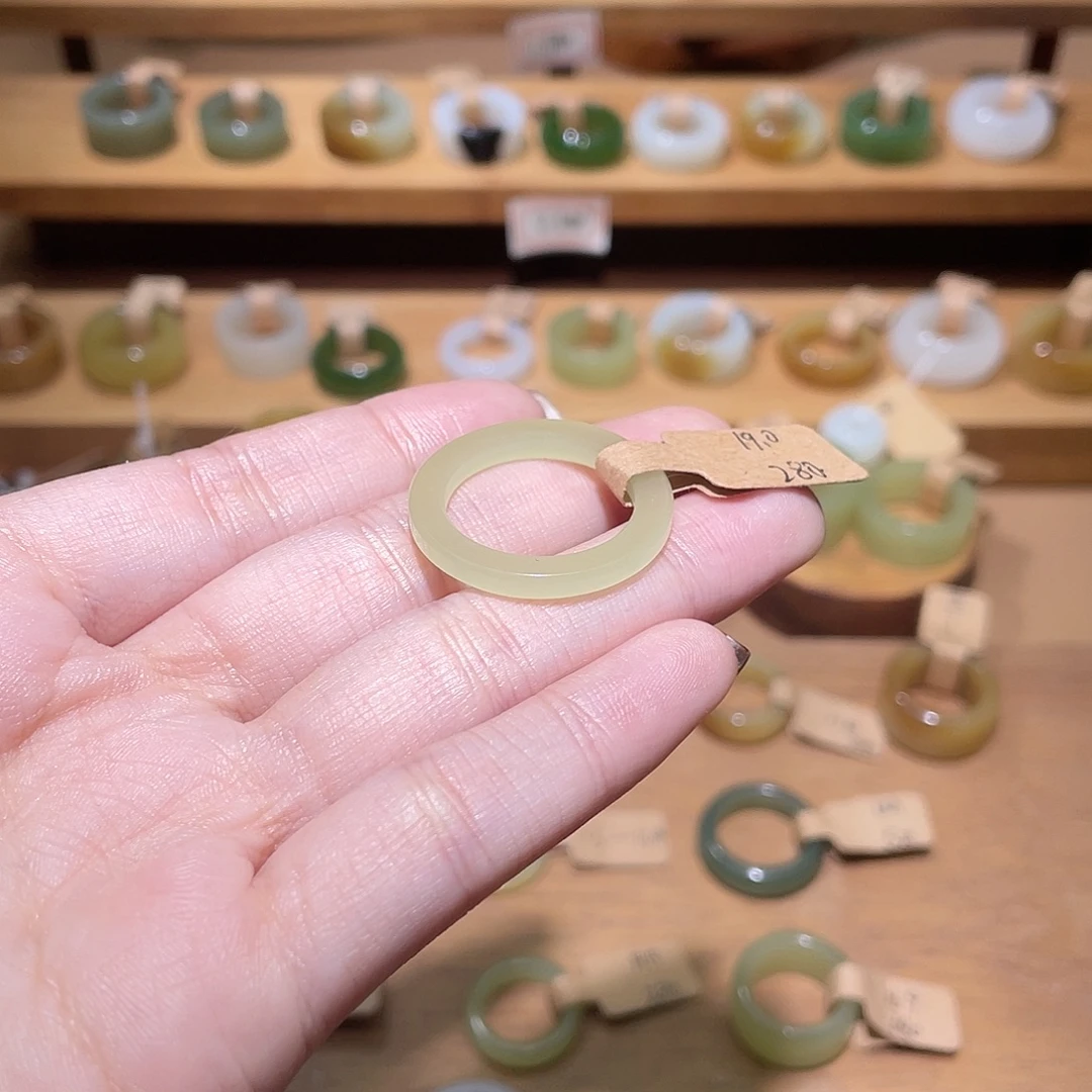 和田玉未镶嵌戒指19