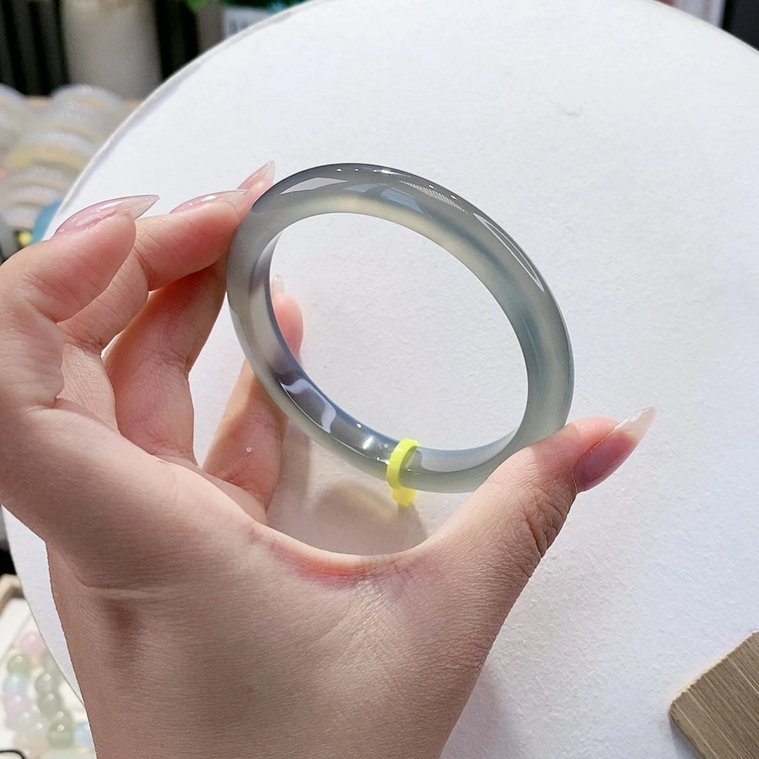 手镯玛瑙/玉髓未镶嵌60