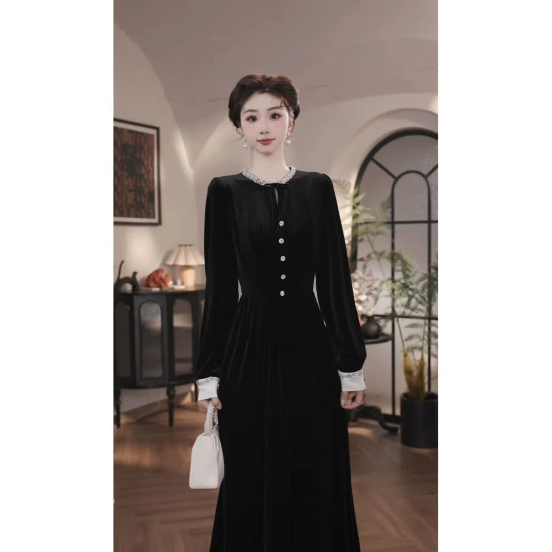薇宝儿-婷婷【巴黎旧梦】秋季新款法式高级感丝绒长袖连衣裙-5911