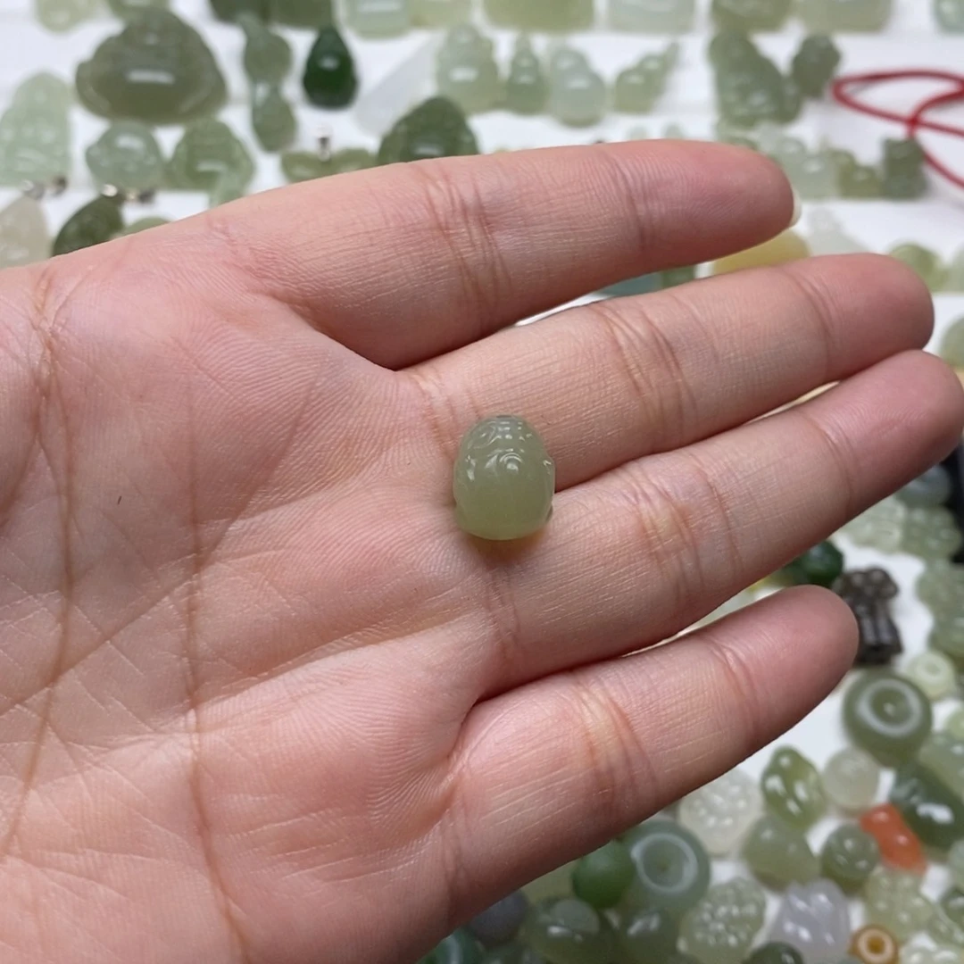 和田玉未镶嵌颈饰荣*