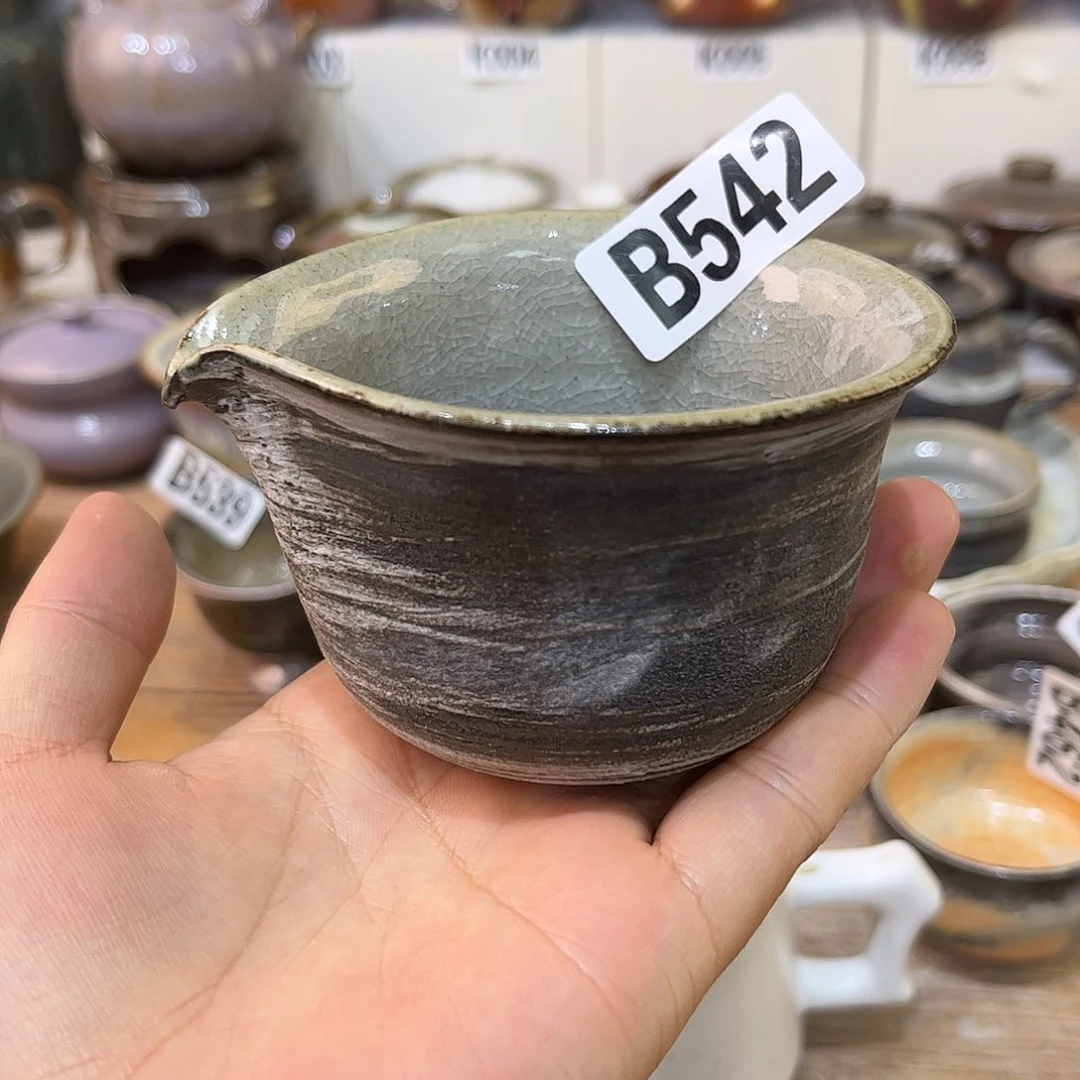 白泥茶杯陶瓷艺术