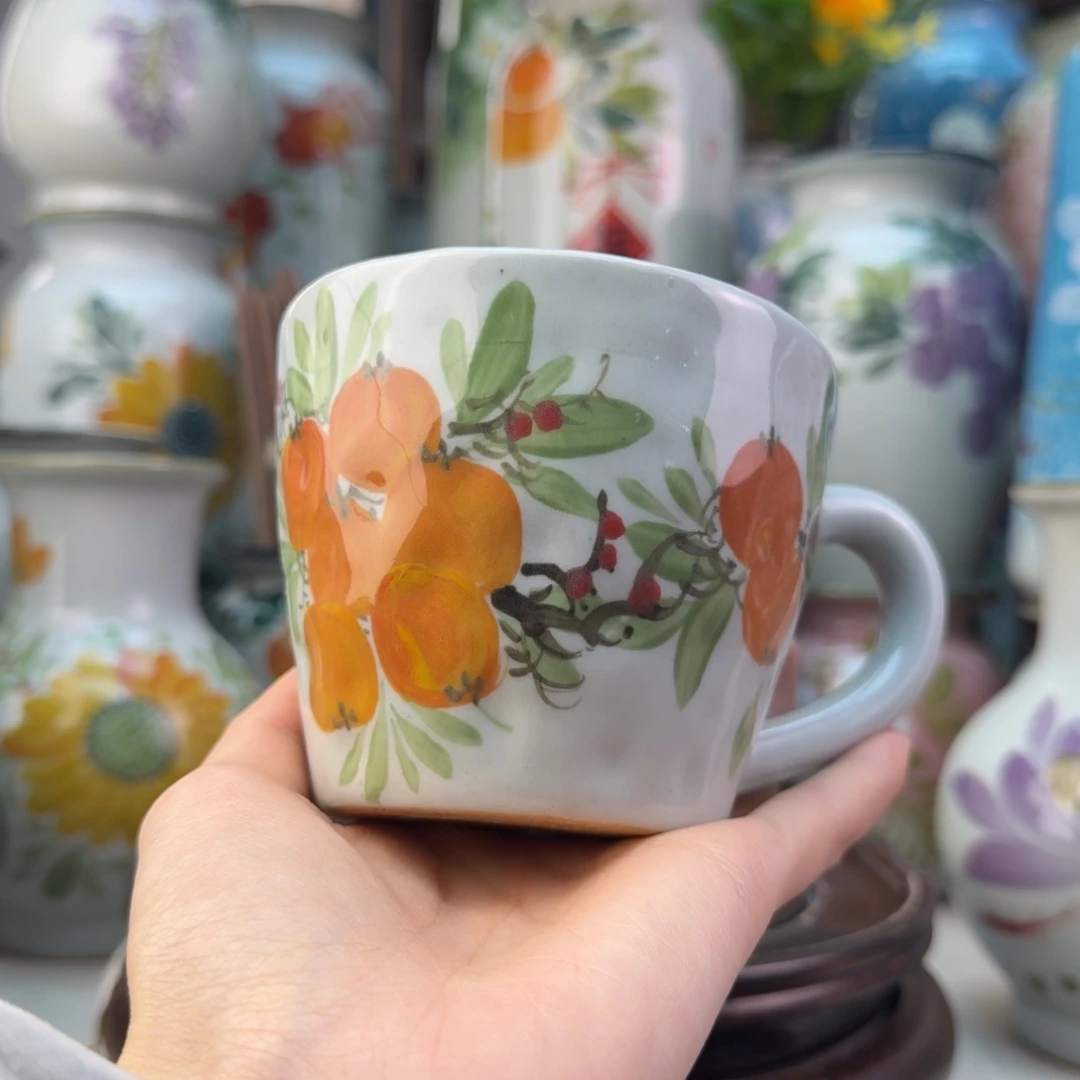 景德镇纯手绘陶瓷花瓶