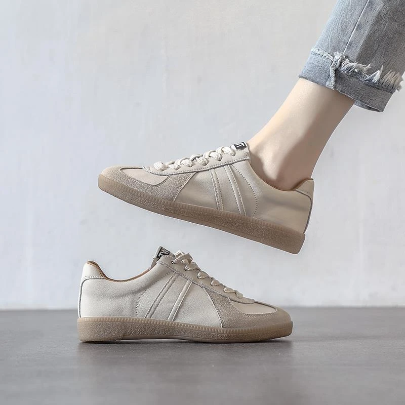 德训鞋女软底软面舒适女鞋2025秋季新款牛筋小白鞋真皮复古板鞋女