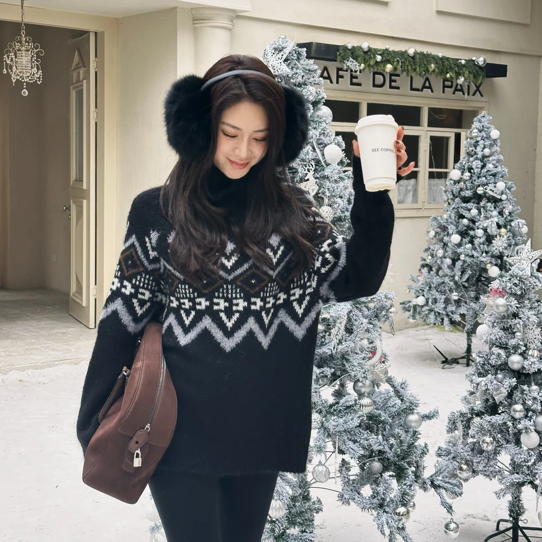 王嬛嬛MsLime25年新款 【雪魄】羊驼毛羊毛黑色H型毛衫 HD2C0993