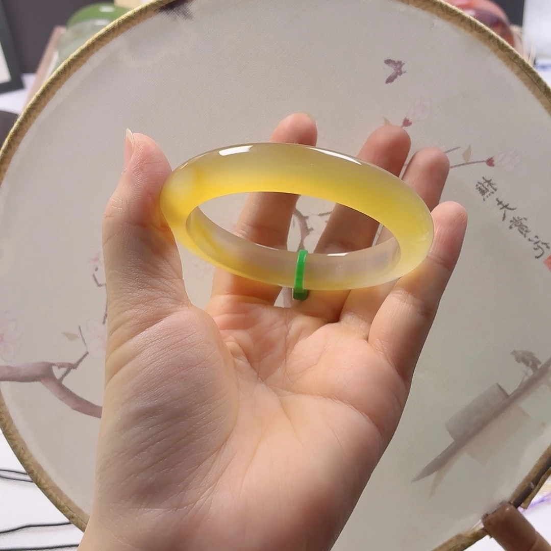 小***妹手镯玛瑙/玉髓未镶嵌