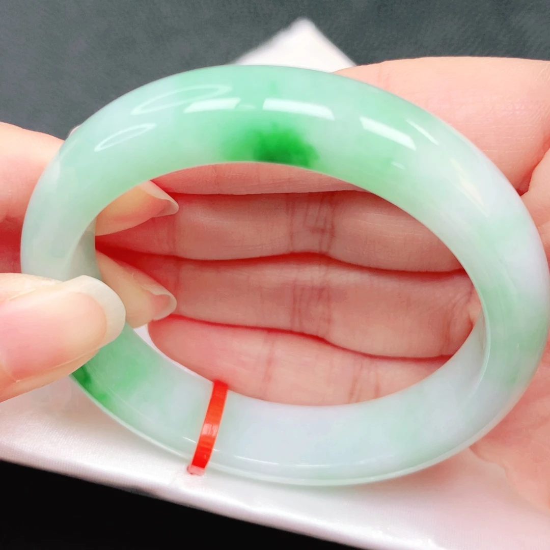 翡翠未镶嵌手镯54圈