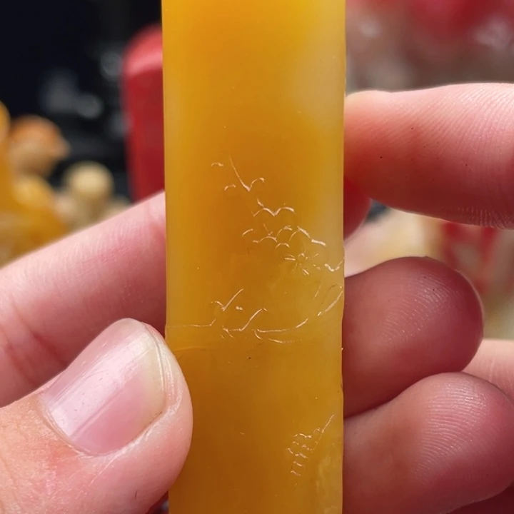 寿山石满满丝田黄