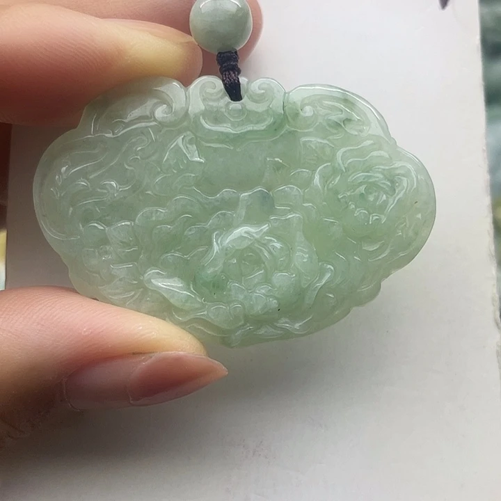 翡翠未镶嵌颈饰天然翡翠