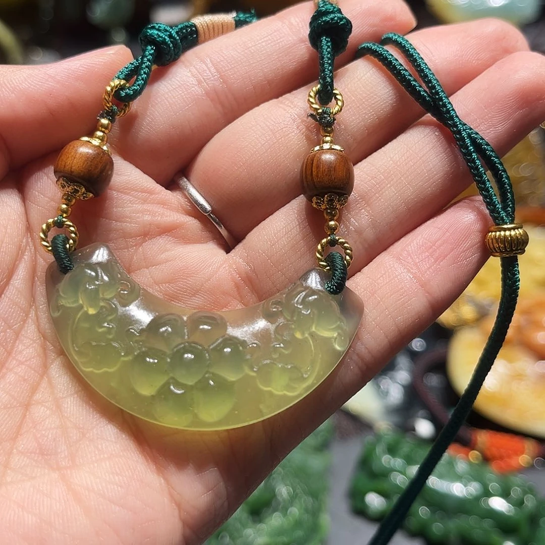 岫玉未镶嵌毛衣链