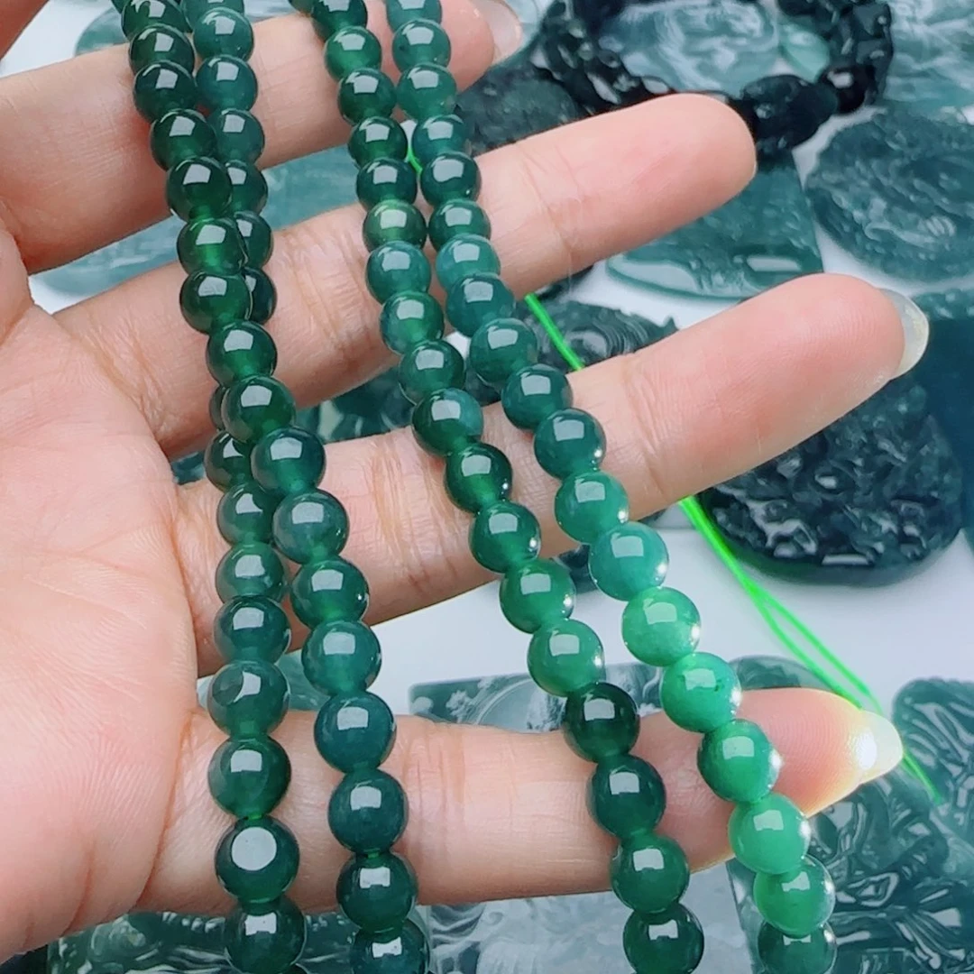 颈饰未镶嵌翡翠多样性发货天然的A货翡翠