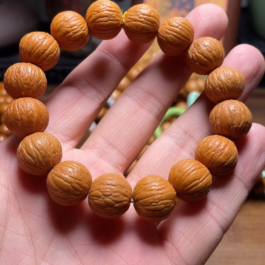 吊坠猴头核桃风羽