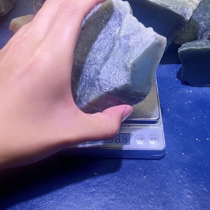 未镶嵌和田玉（糖玉）珠宝半成品