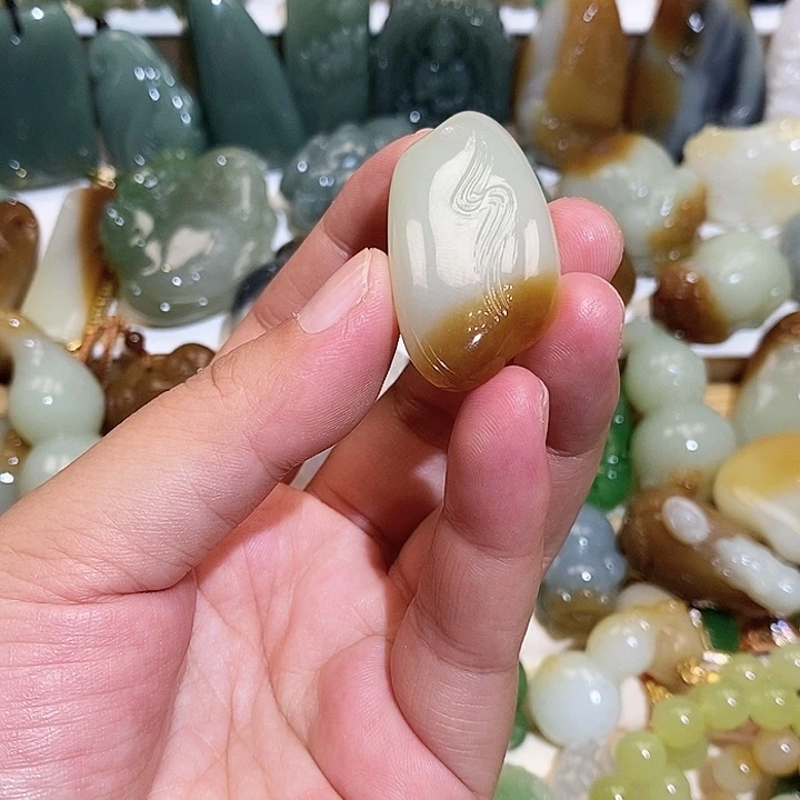未镶嵌和田玉挂件