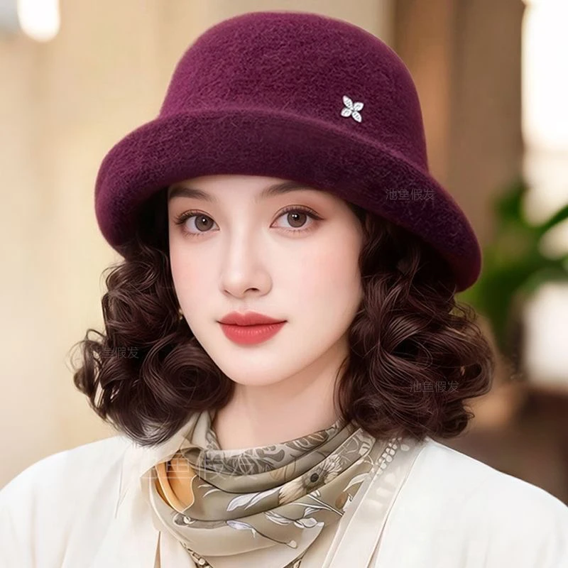 钻石四叶草帽子假发一体女秋冬时尚妈妈渔夫帽中老年短卷发假发帽