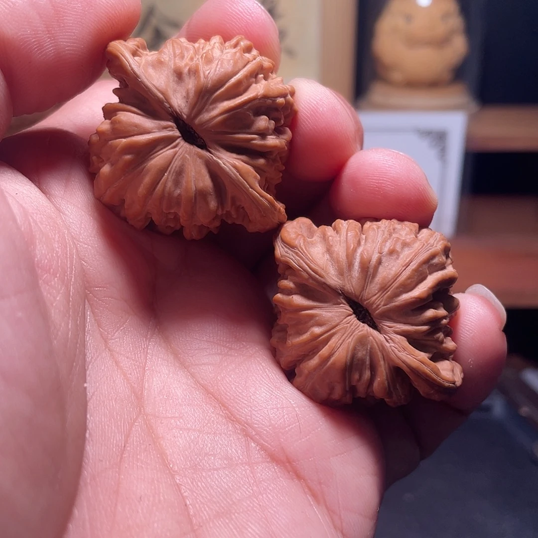 大***舒把件文玩核桃汉高楼39尺