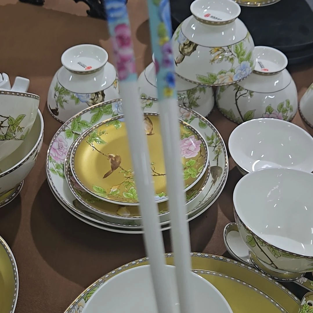 碗微瑕珐琅彩万花筷子10双66666