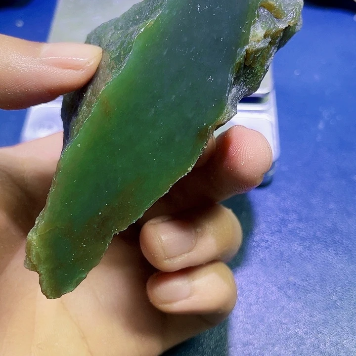 未镶嵌和田玉（糖玉）珠宝半成品