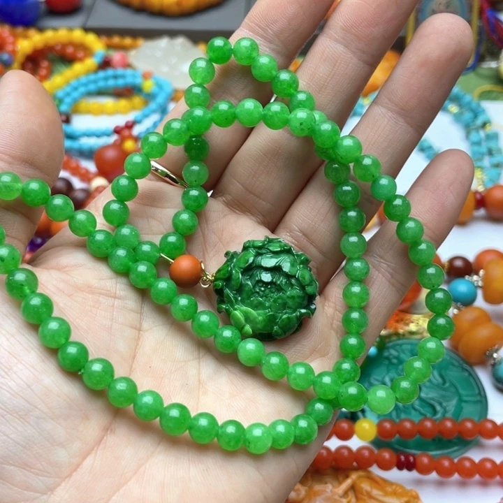 树脂制品九*儿29号绿色项链