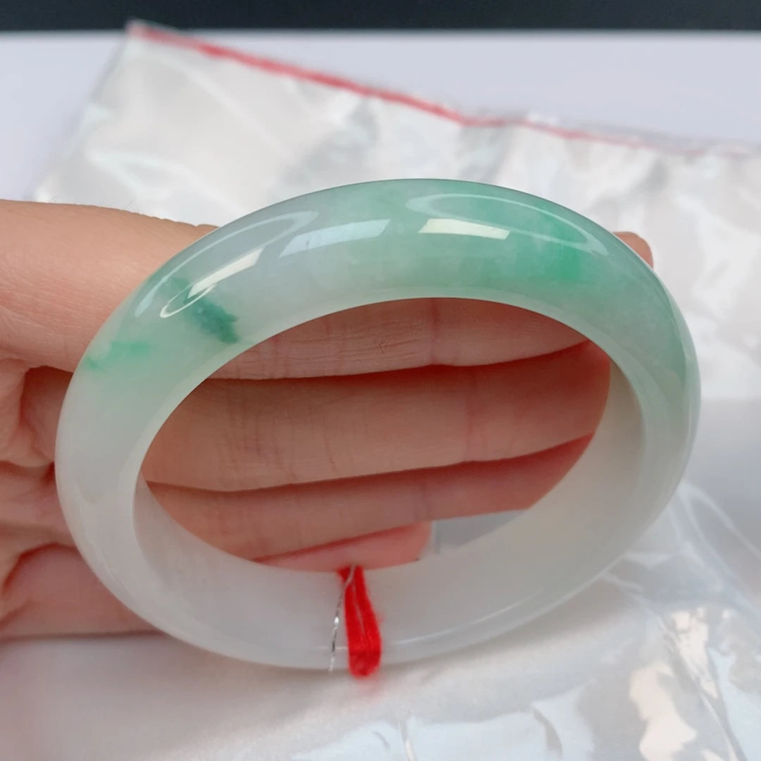 翡翠手镯未镶嵌52.7正圈