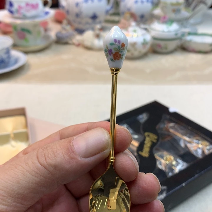 瓷片哈哈哈哈哈哈