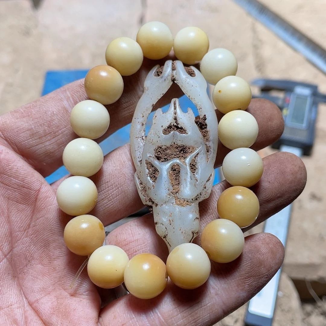 吊坠白玉菩提dhjkkkjj