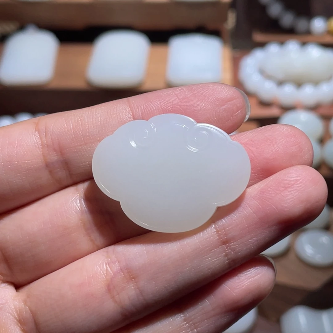 手链未镶嵌和田玉祥云如意锁